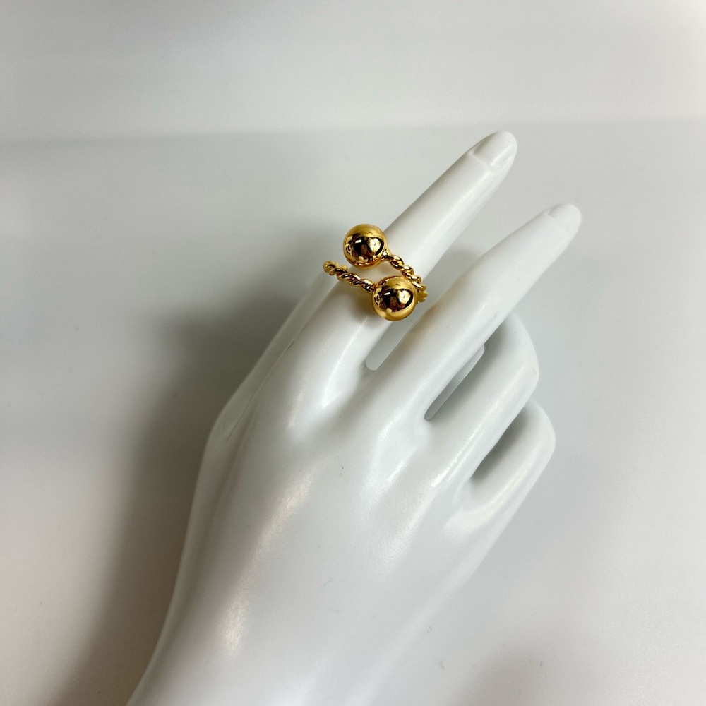 Elegant Gold-Tone Adjustable Ring